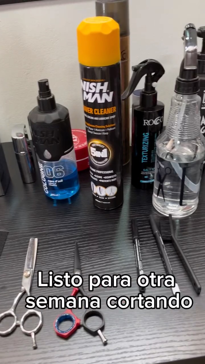 Trabajando para dar el mejor servicio🤩 #studio #barberia #chile #corte #barber en Studio Luxury, Talagante