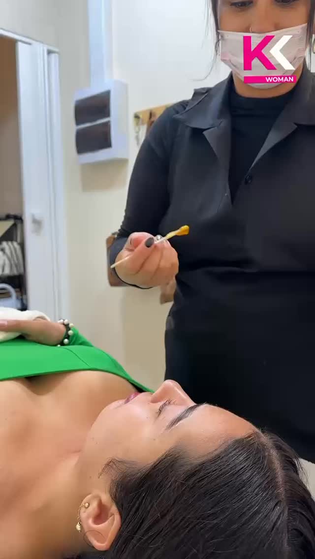 Y el verdadero grito fue cuando se dio cuenta que el precio estaba demasiado bueno 💖😂

Cejitas hermosas, atención linda y resultados que enamoran ✨

📍Perfilado  de cejas  y mucho más en Kronnos Woman
📲 Agenda tu hora 

#KronnosWoman #CejasPerfectas #DepilacionDeCejas #BeautyChile #SalonDeBelleza en Kronnos Woman, Limache