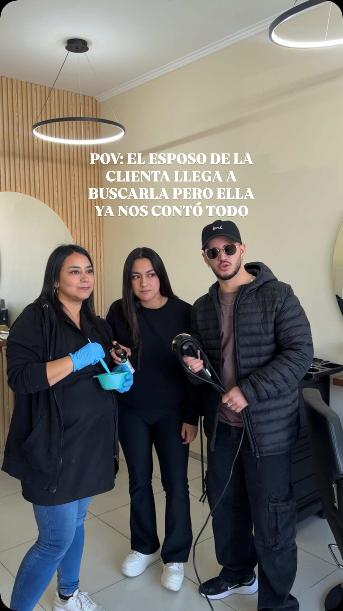 En Kronnos Woman, no solo transformamos tu look, transformamos tu día
Tu lugar seguro para relajarte, renovarte y, por qué no, compartir esos chismes sabrosos💖

💅 Ven, vive la experiencia y sal con una sonrisa

 #KronnosWoman #TuMomento #LugarSeguro en Kronnos Woman, Limache