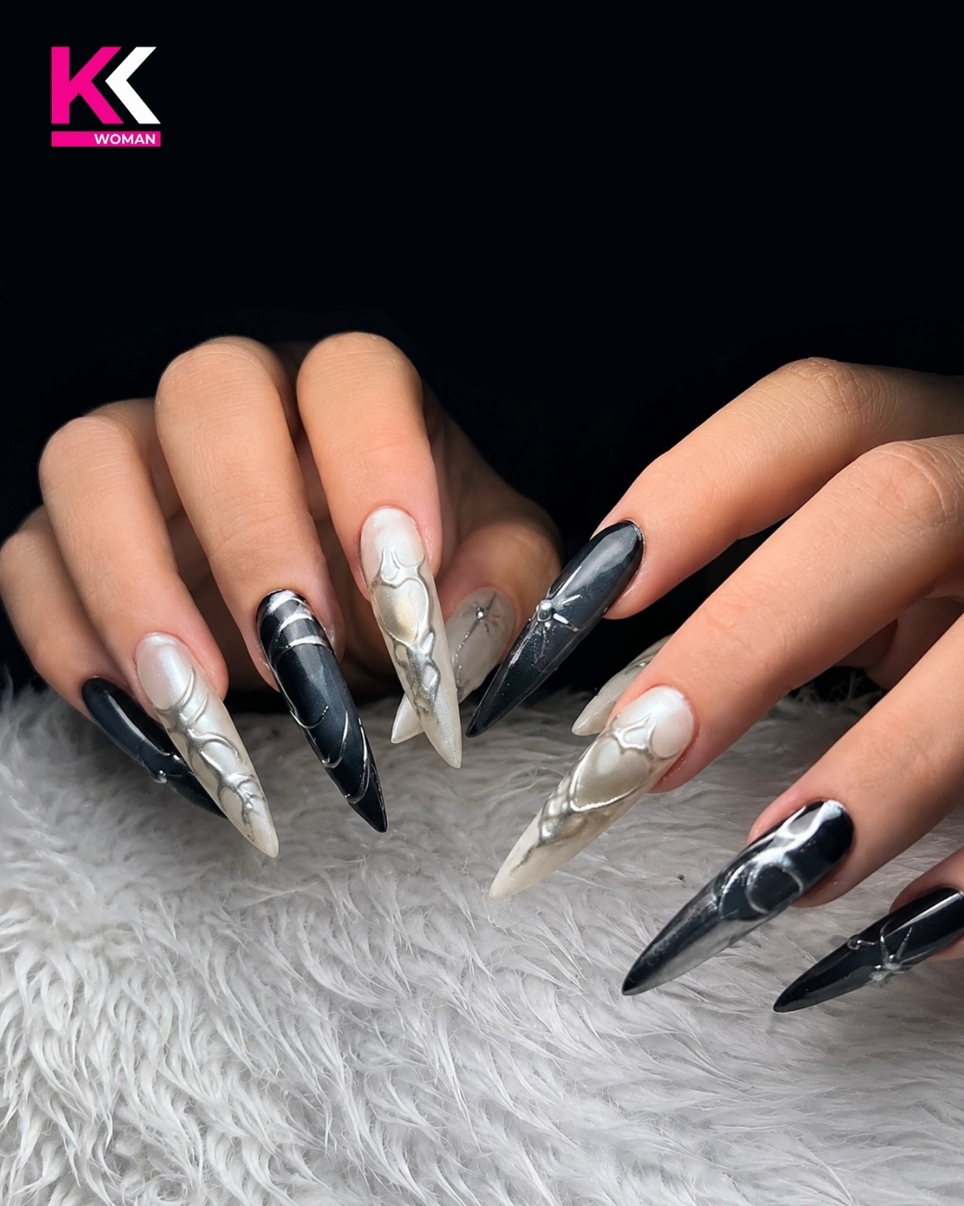 Detalles únicos, diseños exclusivos 🖤💖
Kronnos Woman ✨
#KronnosWoman #LuxuryNails #NailInspiration en Kronnos Woman, Limache