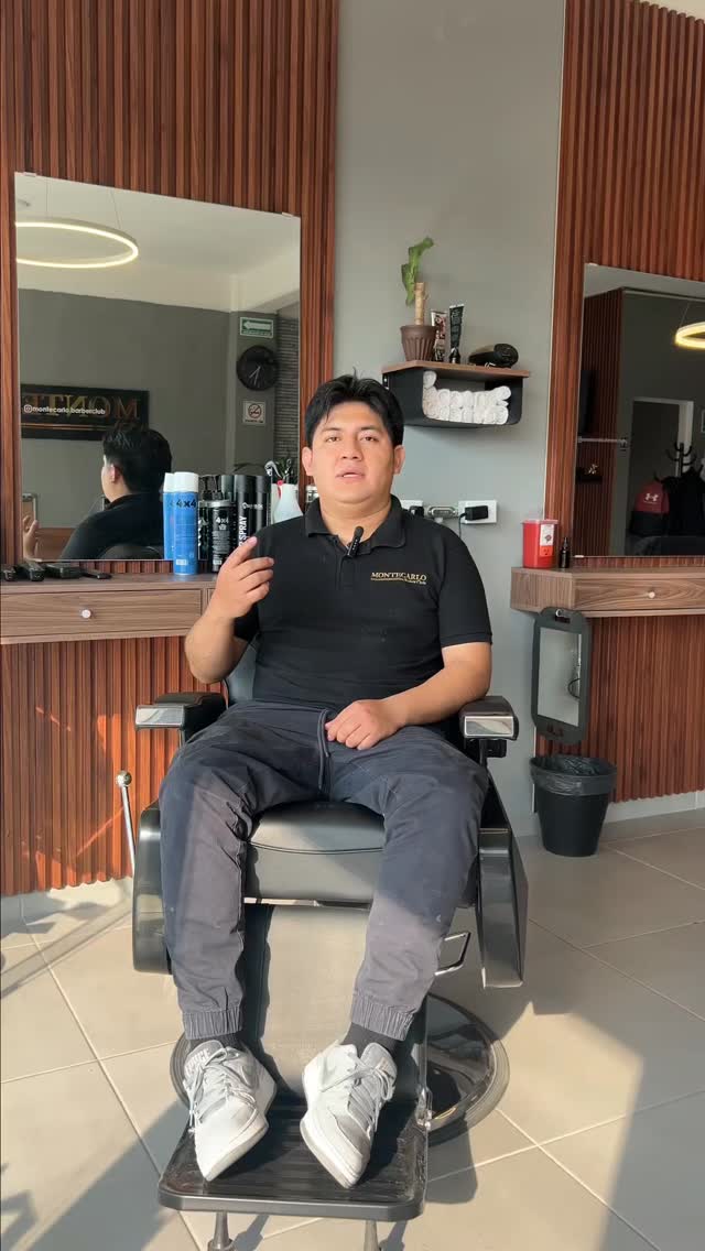 🔱 Hermano!. Tu corte no es solo estética…
Es una forma silenciosa de decirle al mundo cómo piensas, cómo vives  y qué tan en serio te tomas tu presencia.

👑 Síguenos si estás listo para proyectar tu mejor versión

#MontecarloBarberClub #barberlifestyle #estilomasculino #crecimientopersonal #puebla en Montecarlo Barber Club