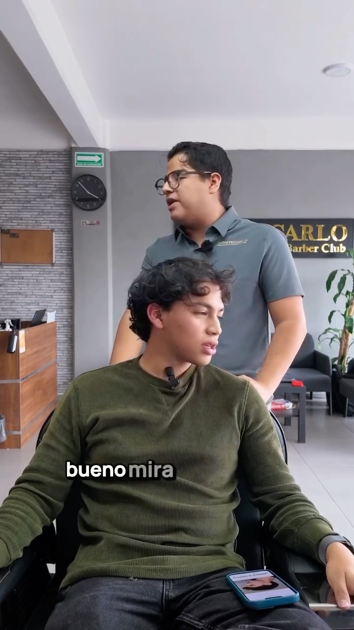 Cada hermano aporta experiencia y cada socio nos da una razón para seguir afinándola. 🔱

Cuéntanos qué quieres mejorar de tu corte. 
En el Club lo trabajamos contigo.👀💈

#MontecarloBarberClub #hermandad #estilomasculino #barberiapuebla en Montecarlo Barber Club
