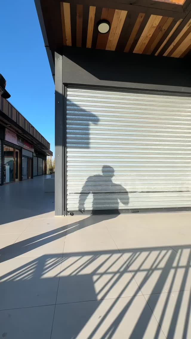 Pensamos que todo iba a fracasar.. Pero no contábamos con esto..

Villa Alemana es una realidad después de meses de planificación, de semanas de trabajo..

Pero como se logró a puro pulmón .. eso fue lo verdadero..

Lo demás es historia..

Pero con @pvblogutierrezz_  @guticutz_ esto recién comienza 😮‍💨

Hay residente en Villa Alemana ‼️

Y la gente local sabe que es la mejor opción !

El 10 está jugando en nuestra cancha 😮‍💨

Hoy abrió.. y así fue nuestro día!!

Los esperamos en 📍Las Américas 2487, Villa Alemana, a pasos del metro Las Américas, en el STRIPCENTER VÍA TOLEDO en Oren Barber, Viña del Mar