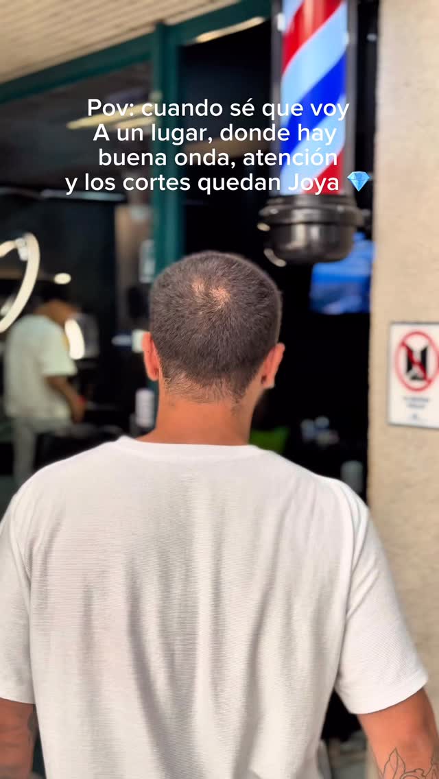 La calidad del corte está asegurada, pero la buena onda, el servicio y respeto, lo ponemos nosotros 💪🏽

Con dios mediante vamos a ganar 🎵 en Oren Barber, Viña del Mar
