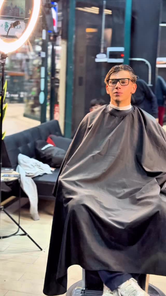 El lugar de los cambios ⚡️💎

Sin duda no te vas igual a como entras❗️

Es cuestión de actitud en Oren Barber, Viña del Mar