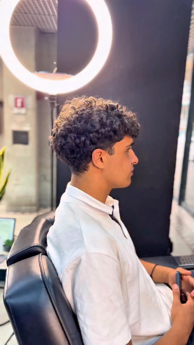 Un Mohi-Taper original .. Con mucha clase 🎩 en Oren Barber, Viña del Mar