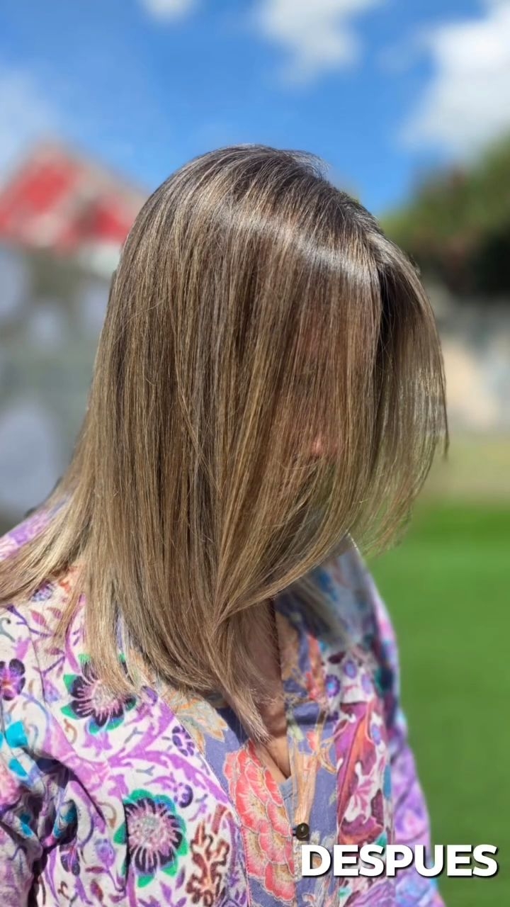 ✨ ¡Un cambio que ilumina y transforma! 🤎

Paola, nuestra estilista de Salón Amanda Spa, logra un cabello lleno de luz, brillo y movimiento. ✨ Un resultado que enamora y realza la belleza natural.

¿Te gustaría renovar tu look? 💇‍♀️

📲 Agenda tu hora con Paola y atrévete a lucir tu mejor versión.

📍 Salón Amanda Spa
📸 Instagram: @salonamanda.cl

#SalonAmandaSpa #EstilistaPaola #CambioDeLook #ColoraciónCapilar #CabelloConBrillo PeluqueríaChile en Salón Amanda, Pudahuel
