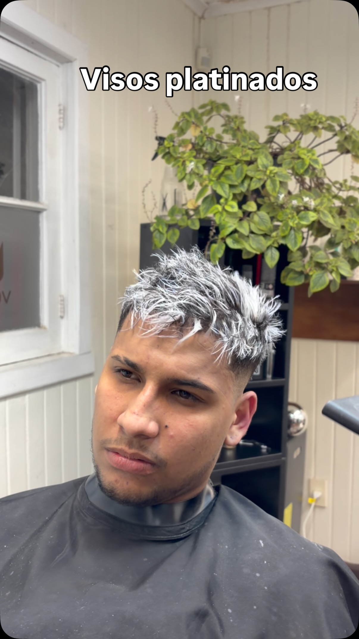 Los cambios de verdad valen la pena más si te atreves a salir de la rutina aquí en Sion Barbería viña lo tenemos ✅❤️🙏🏼 #barbería #color #edit #visos #platinadomasculino💇‍♂️👱‍♂️💆‍♂️🤷‍♂️🤷🏼‍♂️ y cuando decides tu? en Sion Barbería, Viña del Mar