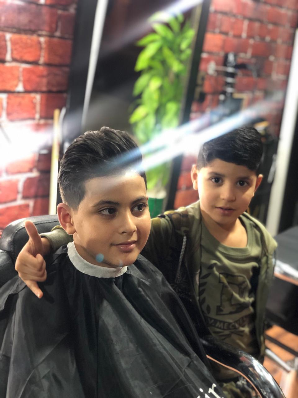 Barbershop | salon de coiffure | صالون حلاقة