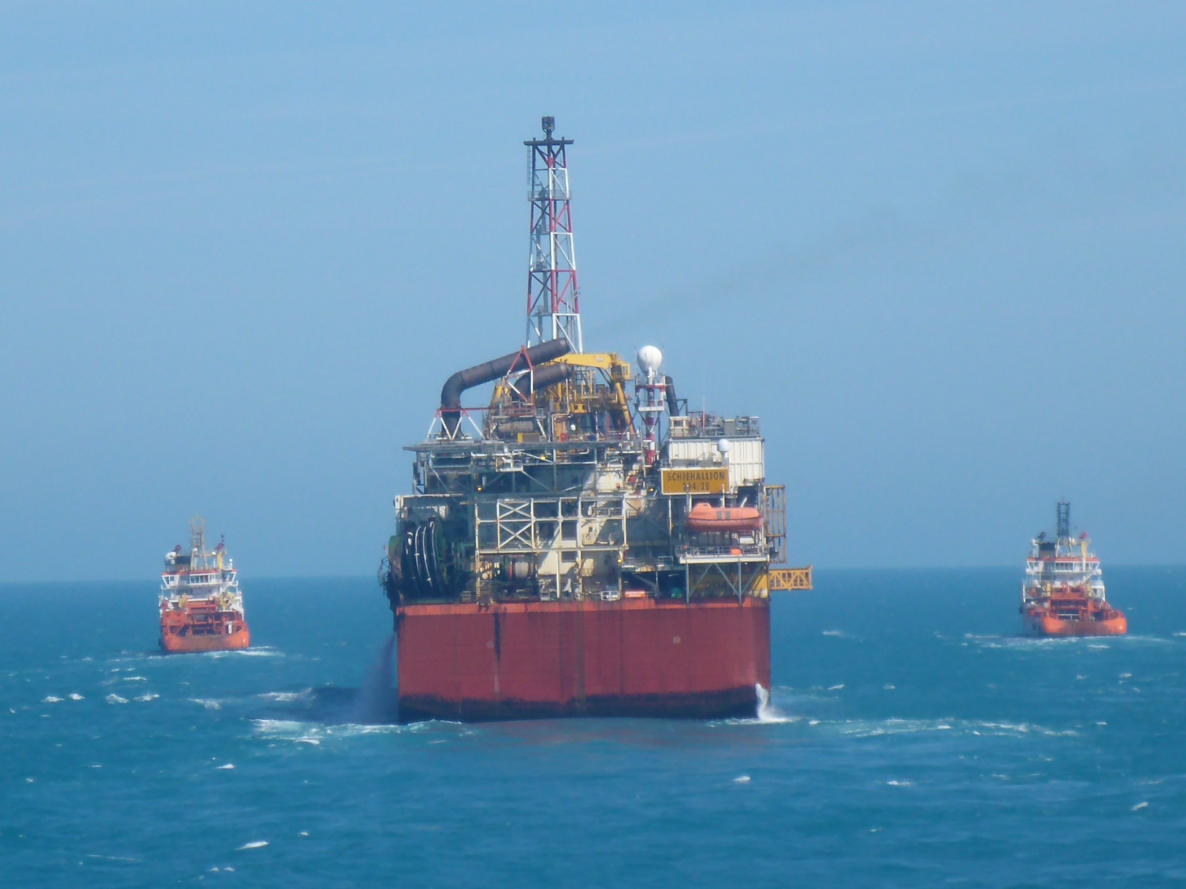 Quad 204 – FPSO Schiehallion Disconnection & Ocean Tow