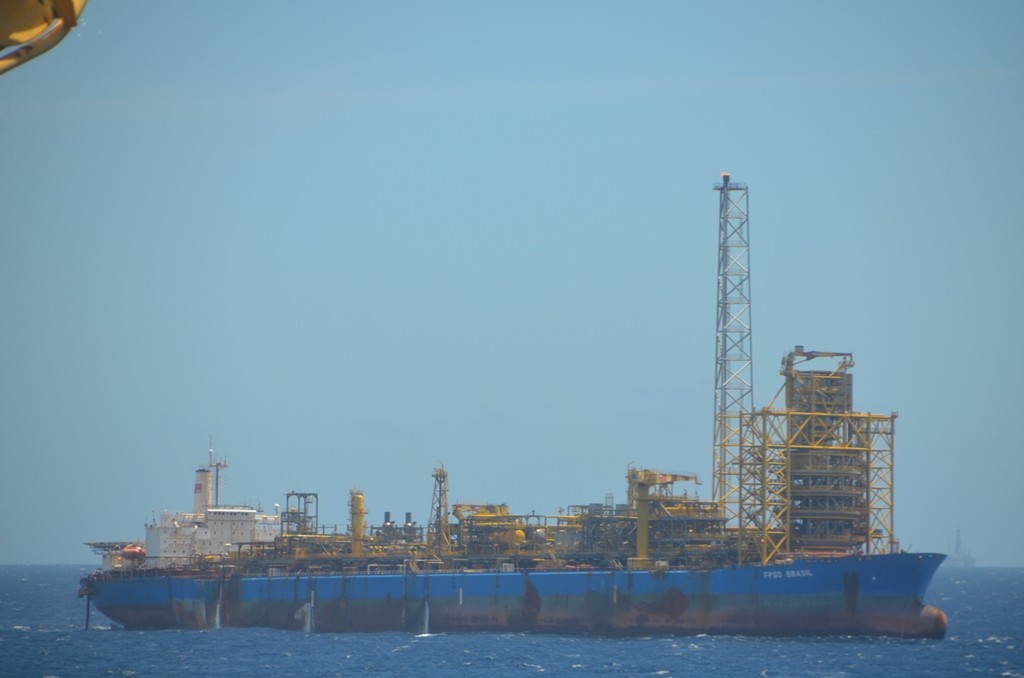 FPSO Brasil – Decommissioning & Ocean Tow