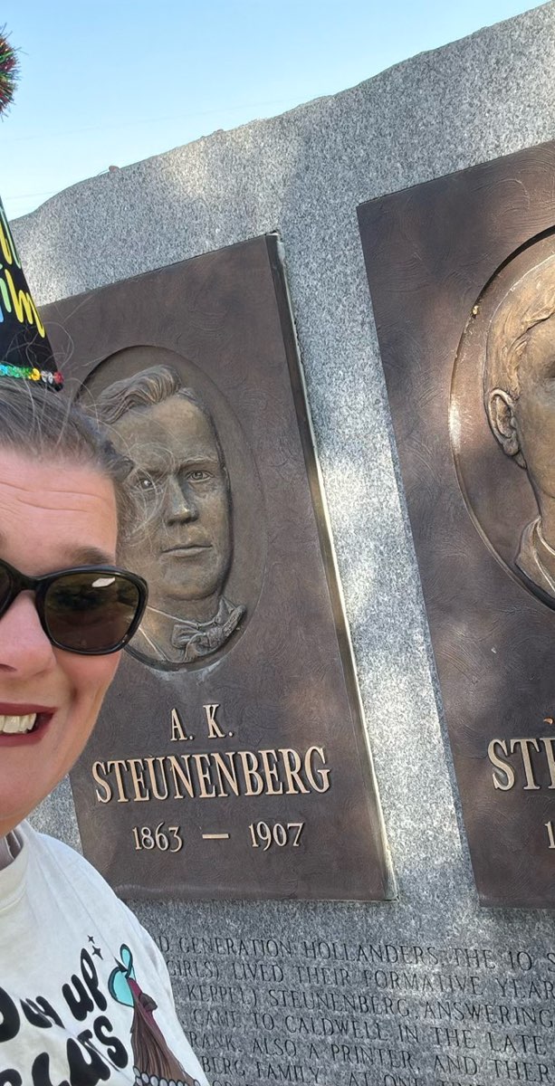 team building scavenger hunt