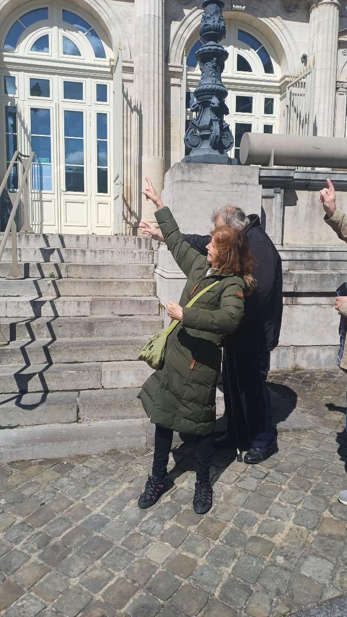 team building scavenger hunt