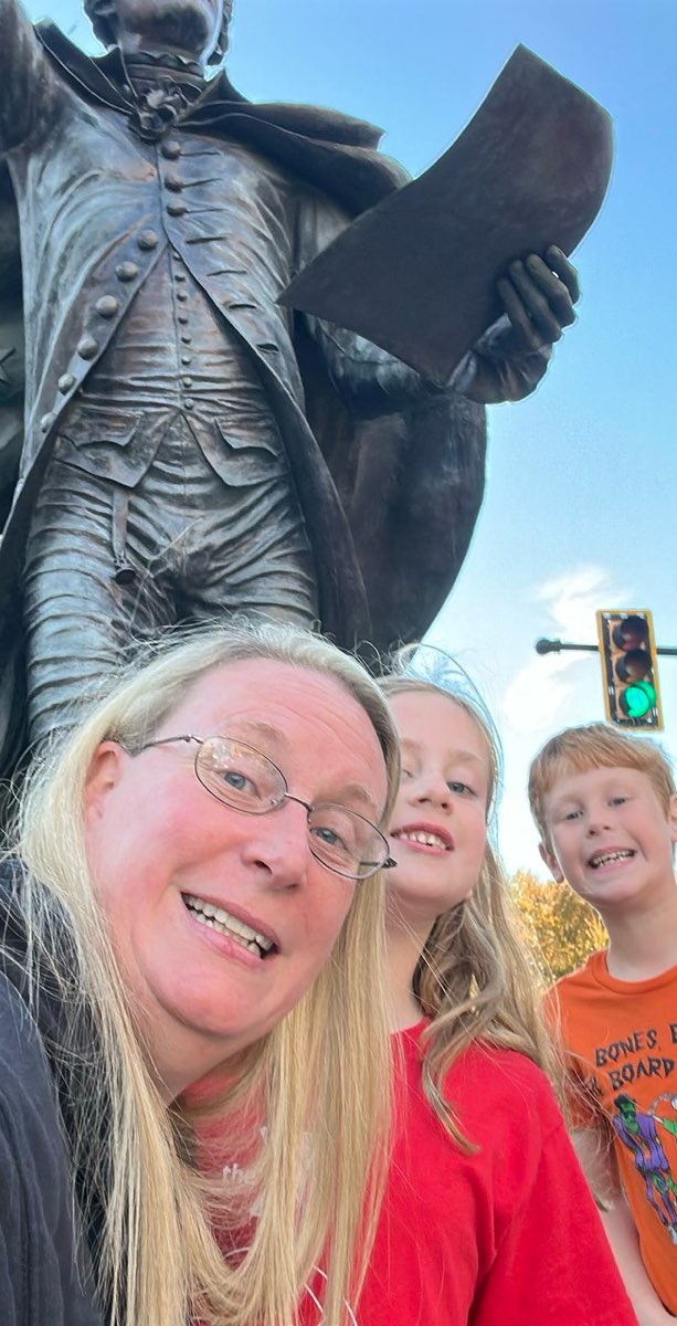 team building scavenger hunt