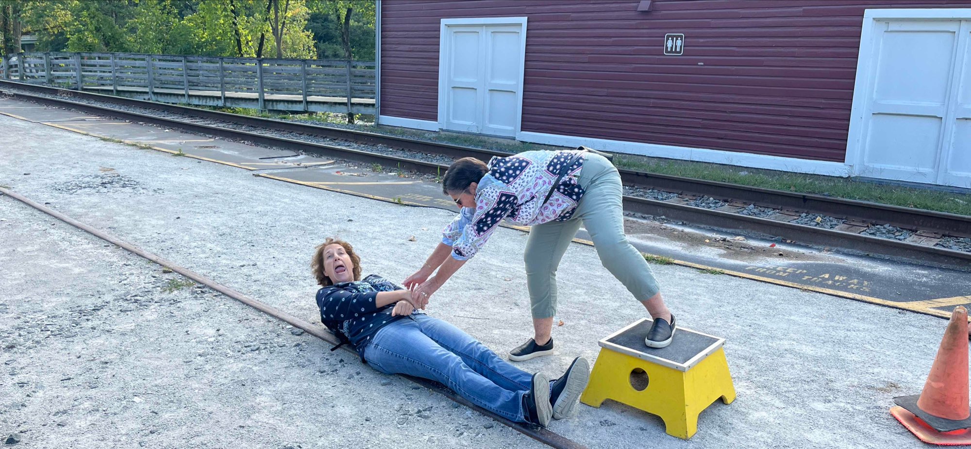 Peninsula Ghost Tour scavenger hunt photos