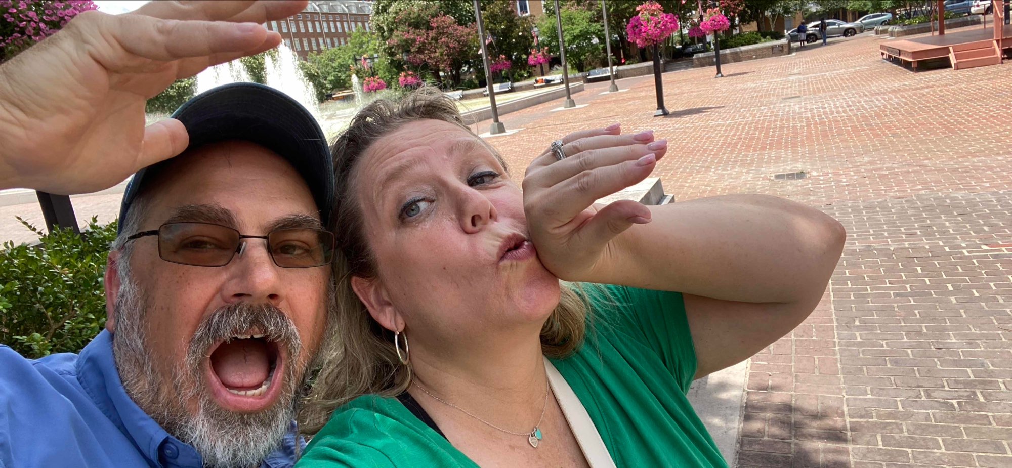 team building scavenger hunt