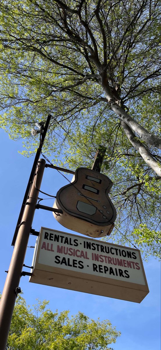 ภาพถ่ายการล่าสมบัติในเรดวูดซิตี้