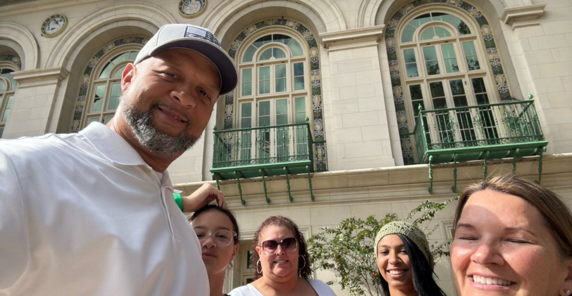 Austin Texas Bar Crawl scavenger hunt photos