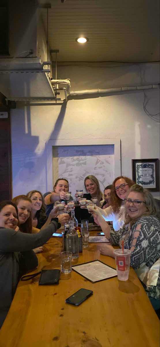 Orlando Bar Crawl scavenger hunt photos