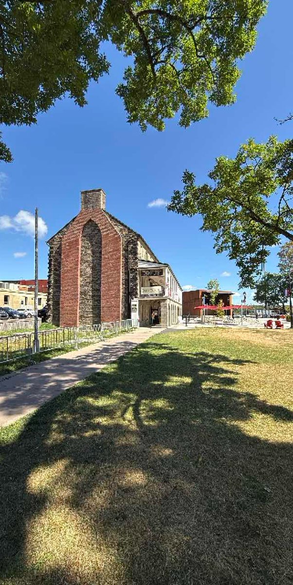 St&period; Thomas University Scavenger Hunt -kierroksen valokuvia