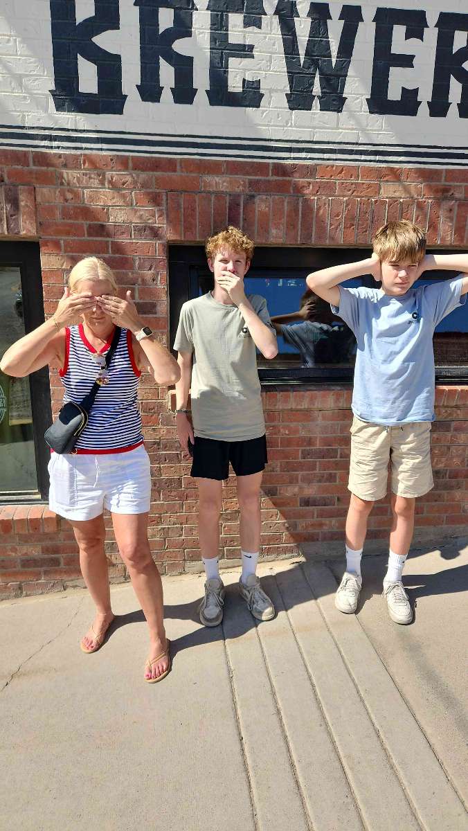 team building scavenger hunt