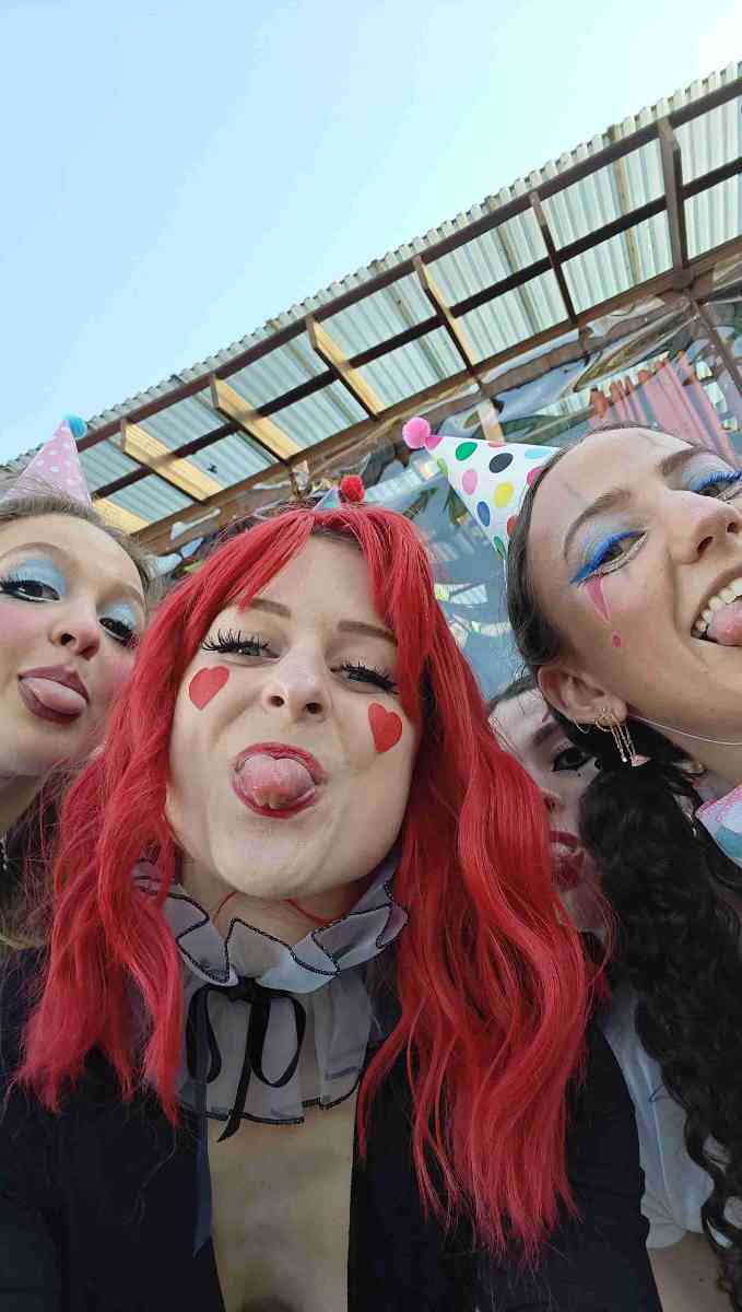 team building scavenger hunt