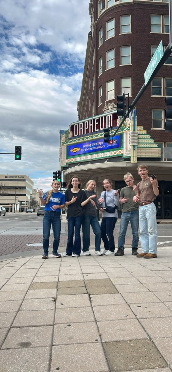 team building scavenger hunt