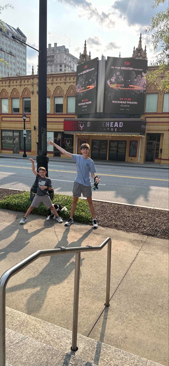 Buckhead Scavenger Hunt scavenger hunt photos