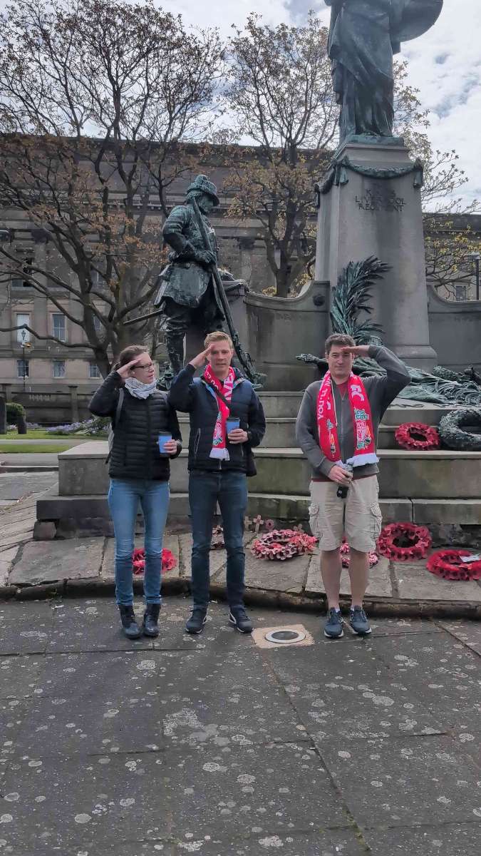 Pop Culture&colon; The Beatles Scavenger Hunt aarteenmets&auml;styskuvat