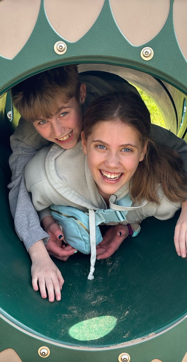 team building scavenger hunt