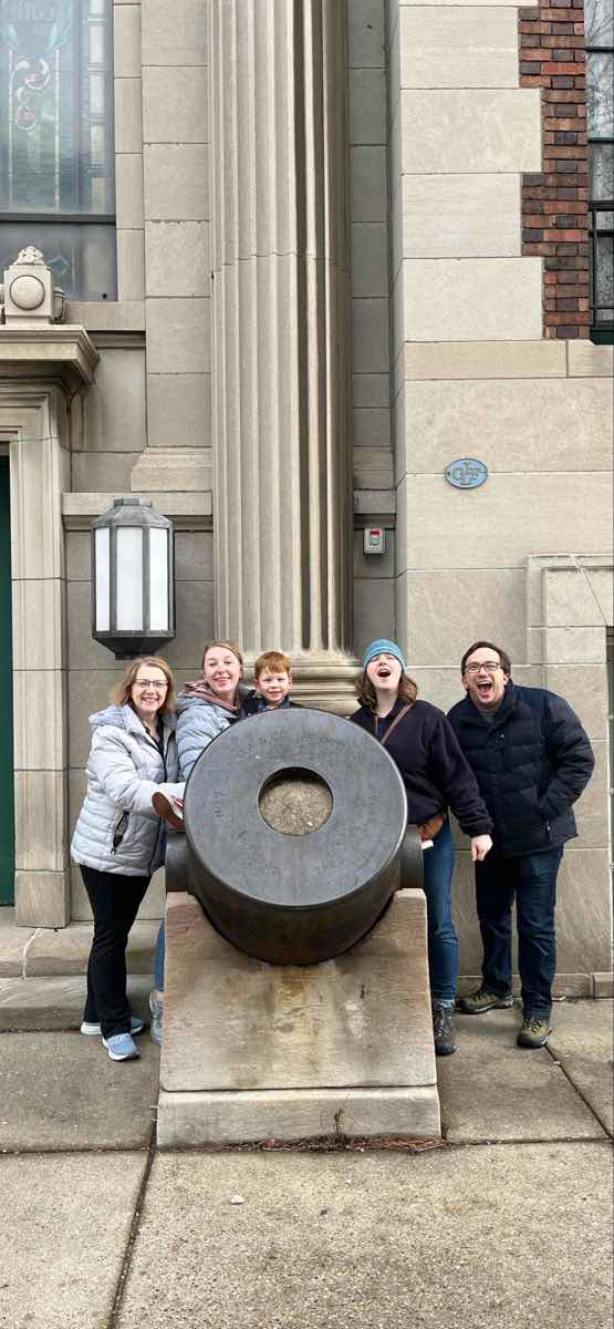 Peoria Illinois Scavenger Hunt scavenger hunt photos