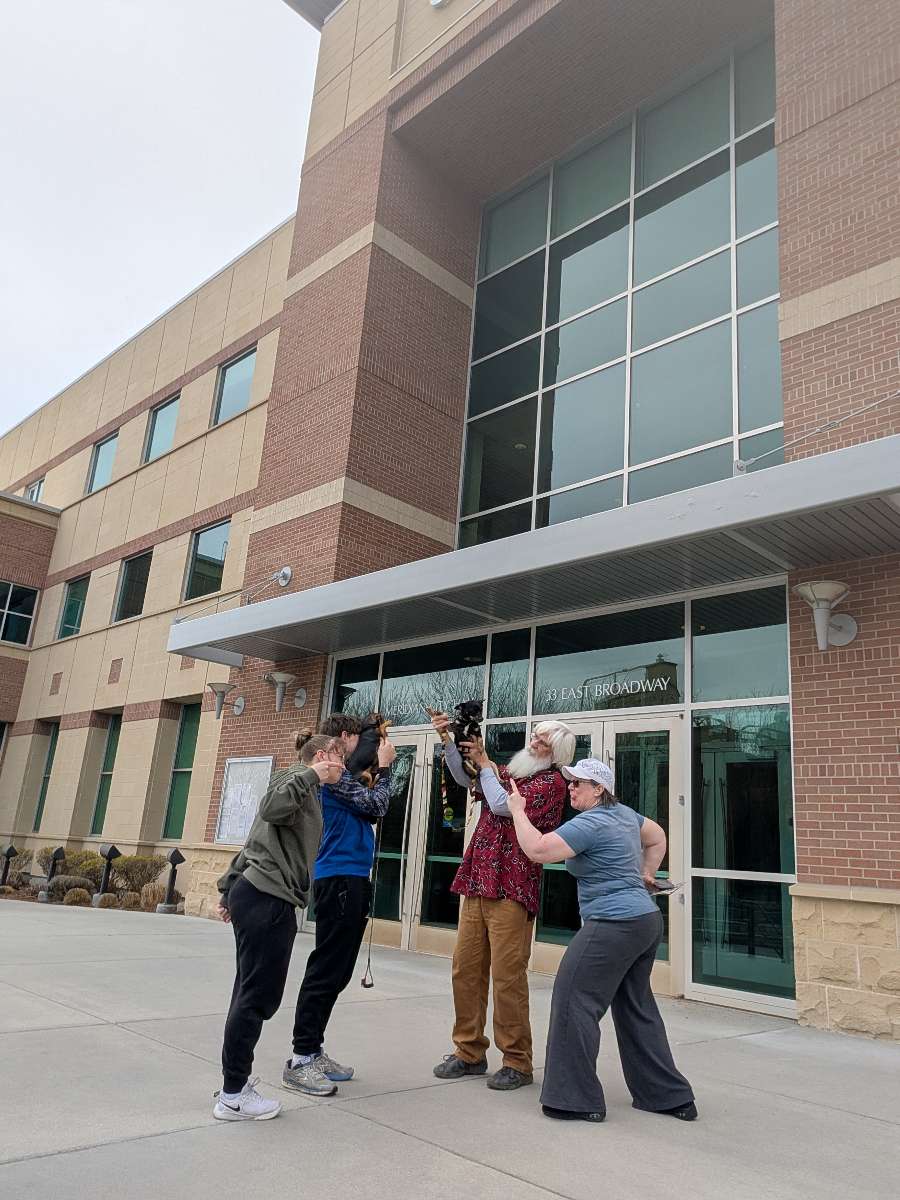 team building scavenger hunt