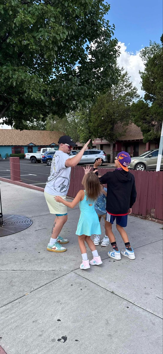 team building scavenger hunt