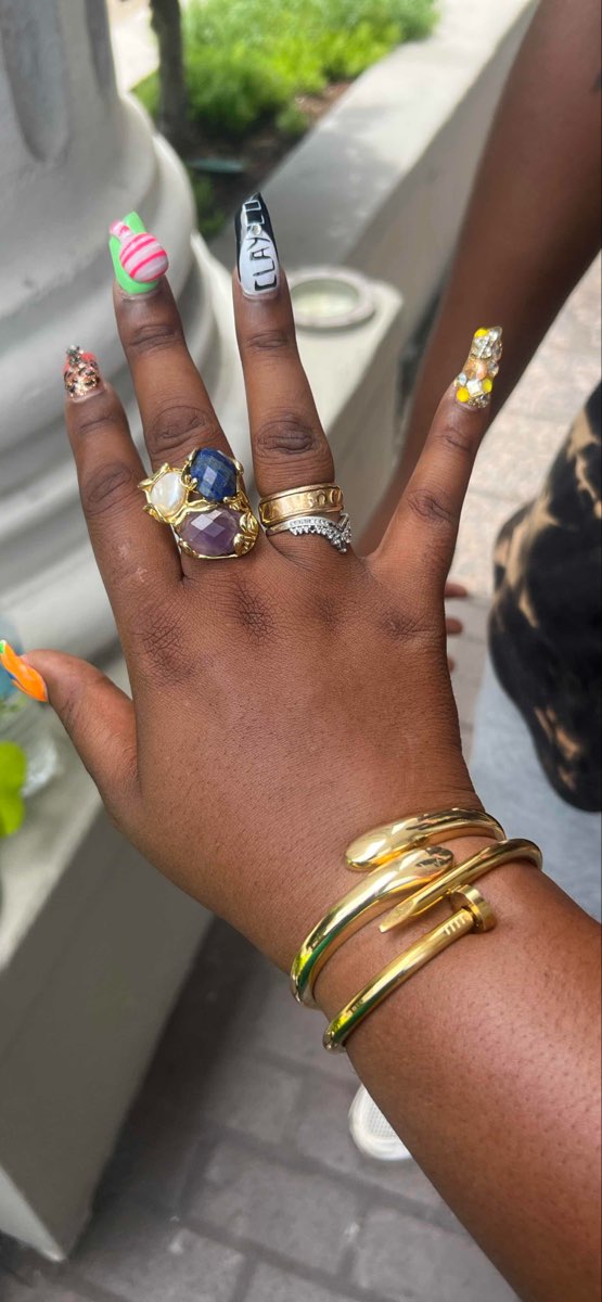 New Orleans Bar Crawl scavenger hunt photos