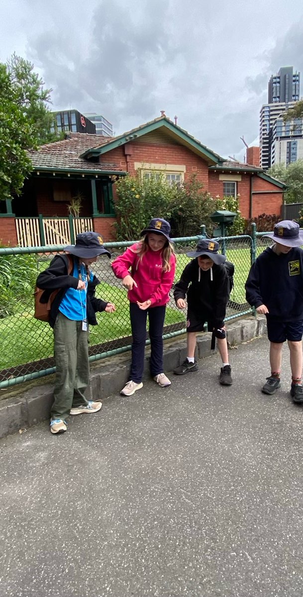 team building scavenger hunt