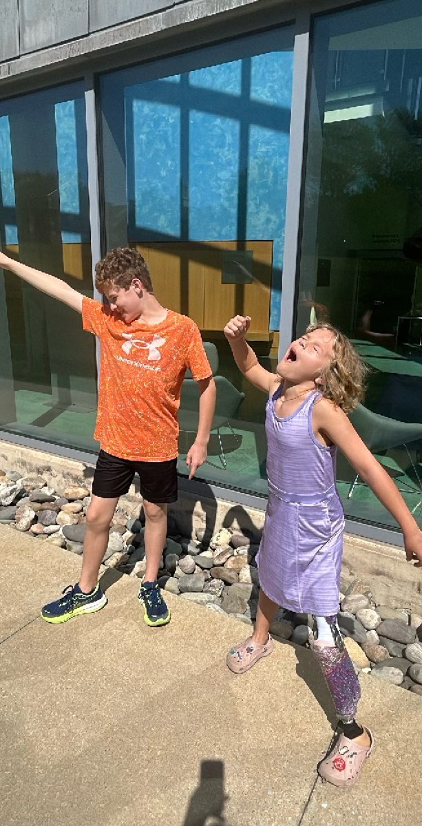 team building scavenger hunt