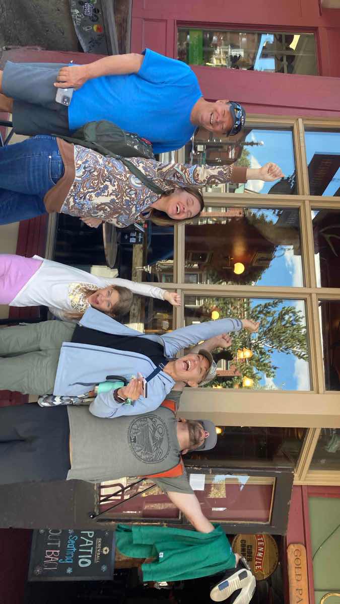 team building scavenger hunt