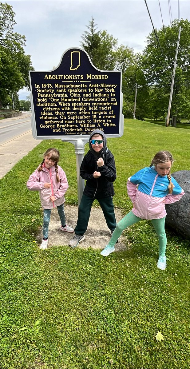 team building scavenger hunt