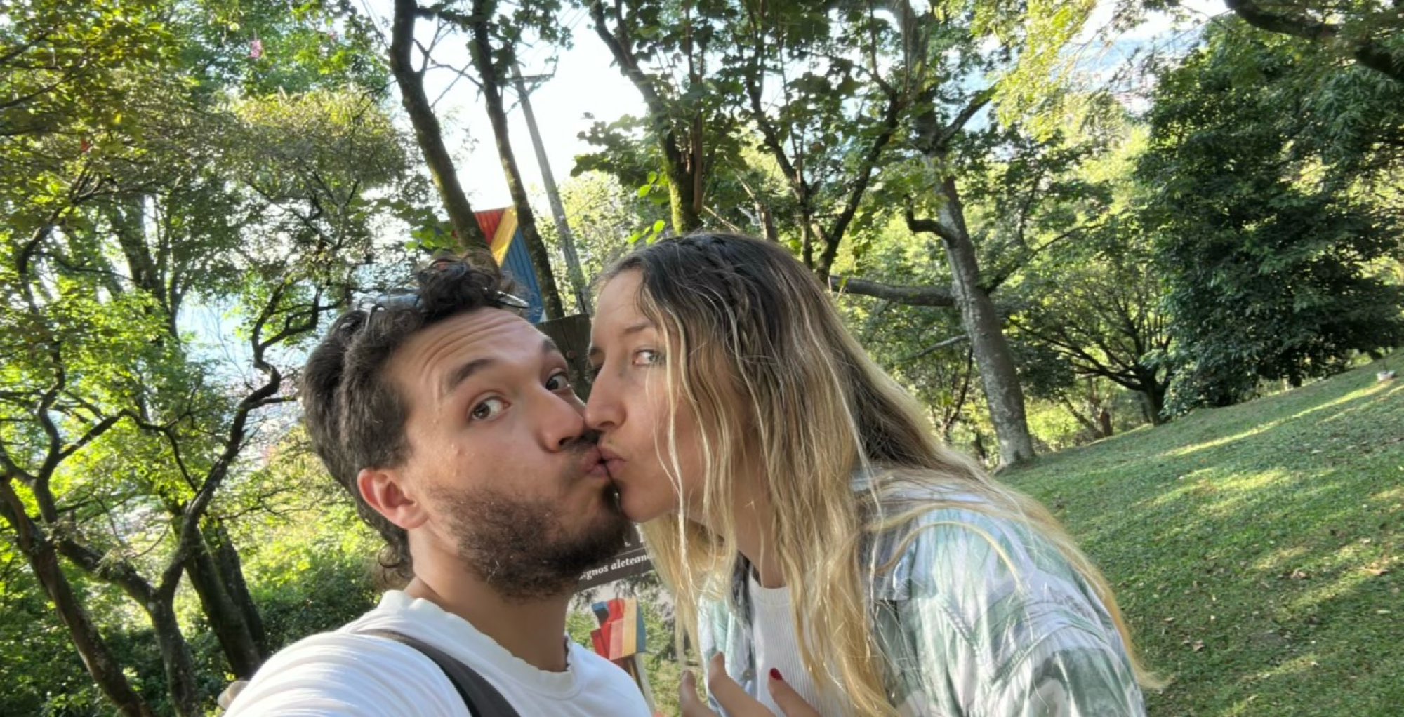 Medellin Scavenger Hunt scavenger hunt photos