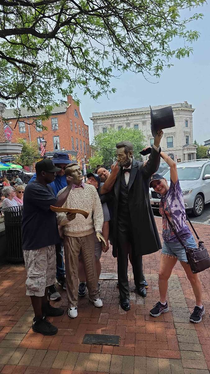 team building scavenger hunt