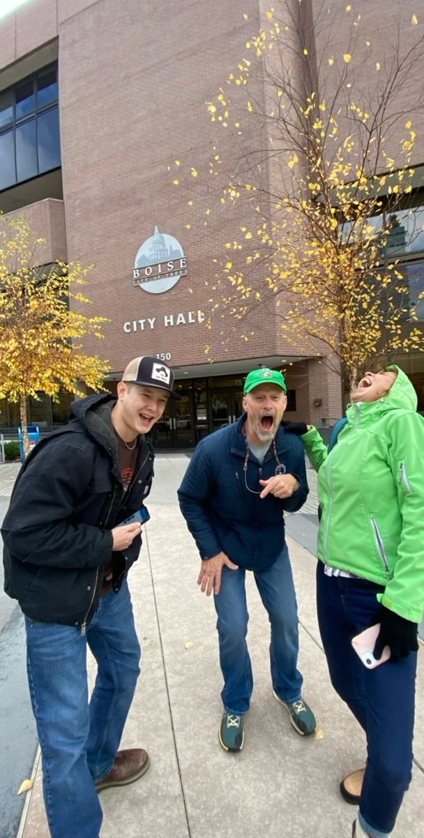 team building scavenger hunt