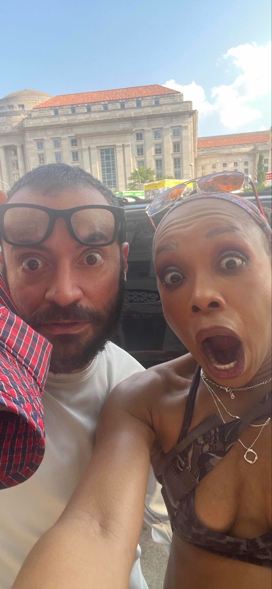 Washington DC Ghost Tour scavenger hunt photos