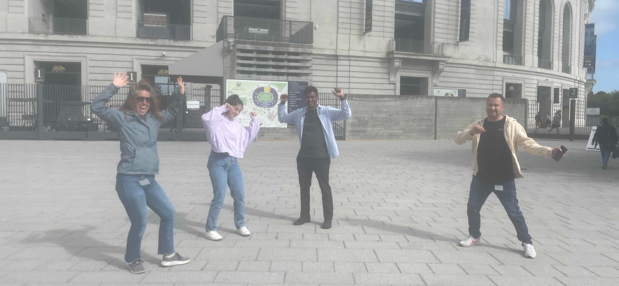 team building scavenger hunt