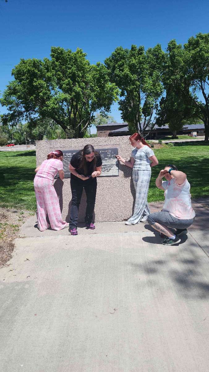 תמונות של חיפוש המטמון בדלתא&comma; יוטה