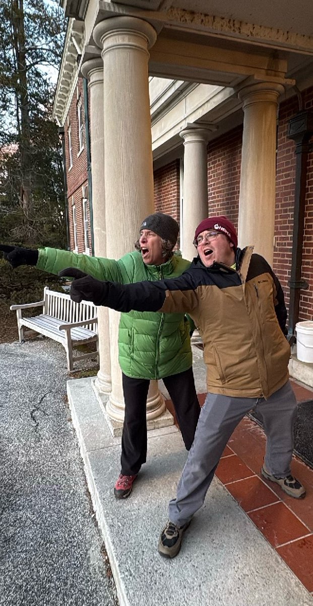 team building scavenger hunt