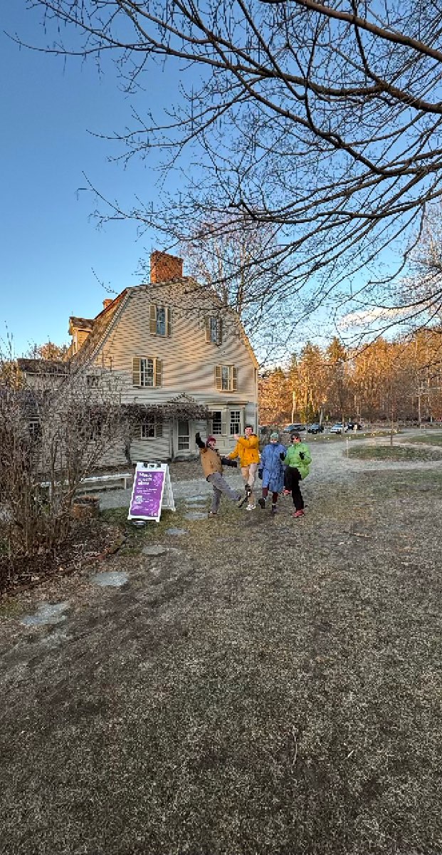 team building scavenger hunt