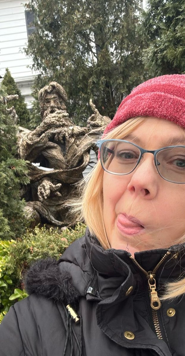 team building scavenger hunt