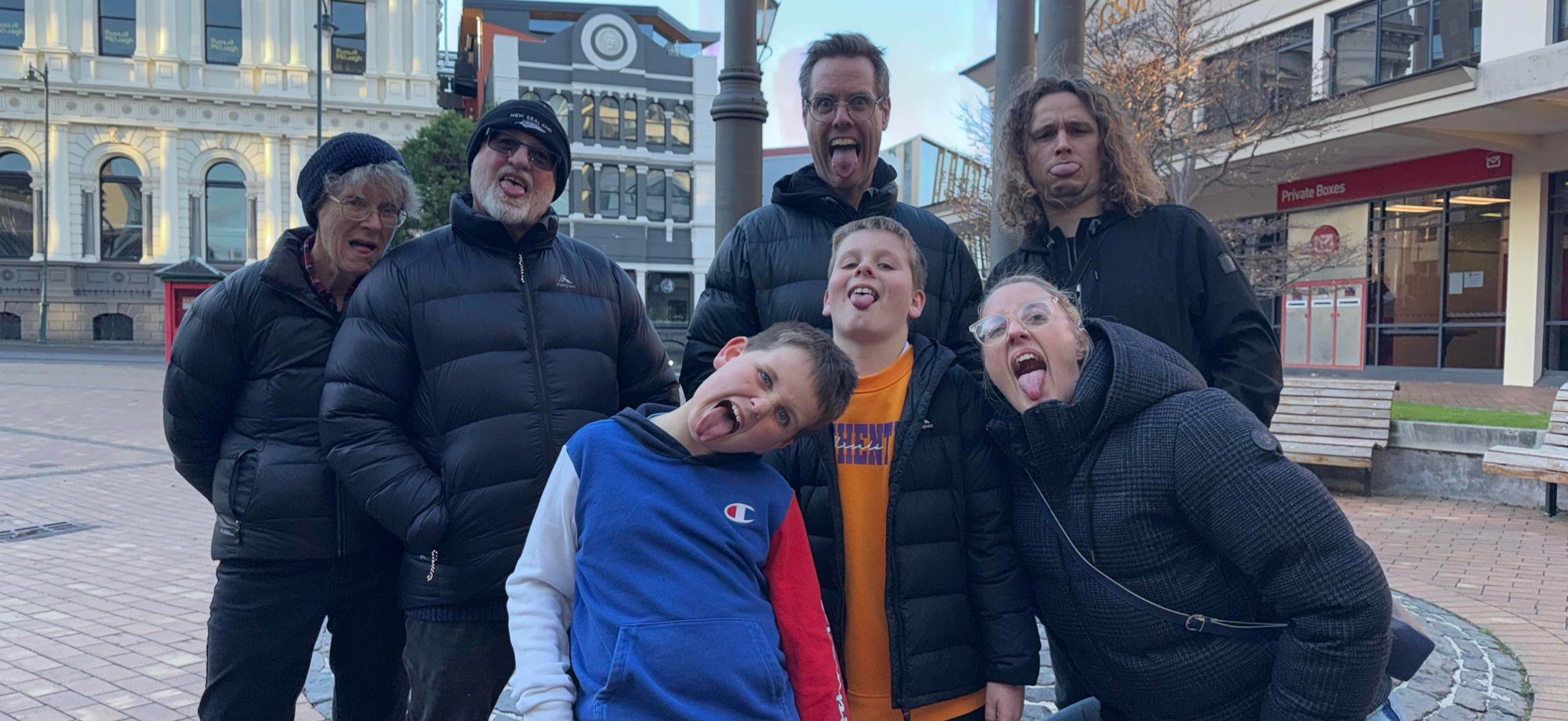 team building scavenger hunt