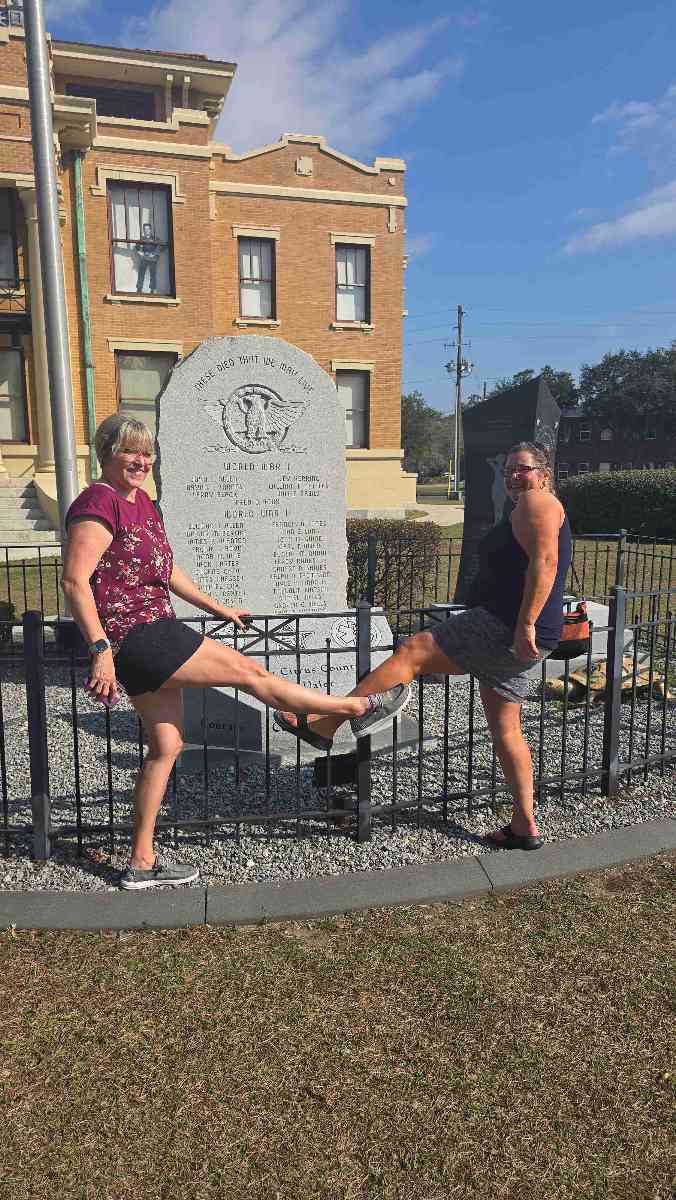 &Phi;&omega;&tau;&omicron;&gamma;&rho;&alpha;&phi;ί&epsi;&sigmav; scavenger hunt &tau;&omicron;&upsi; Inverness Florida Ghost Tour