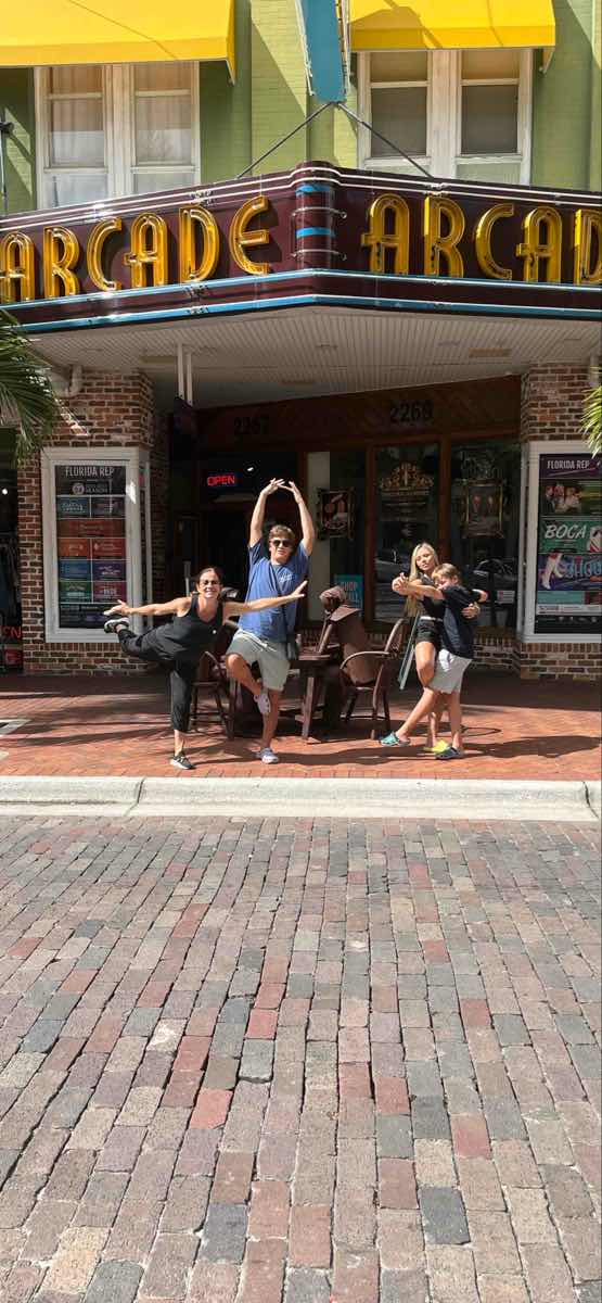 team building scavenger hunt